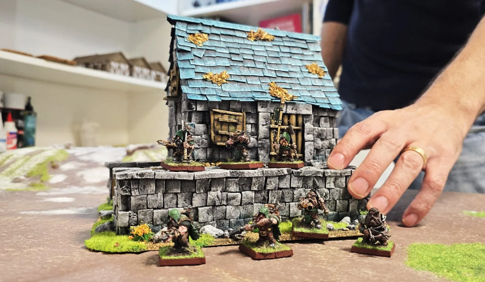 model kit resin kit   KINGDOM  - Model Kit Entry Grade review and price