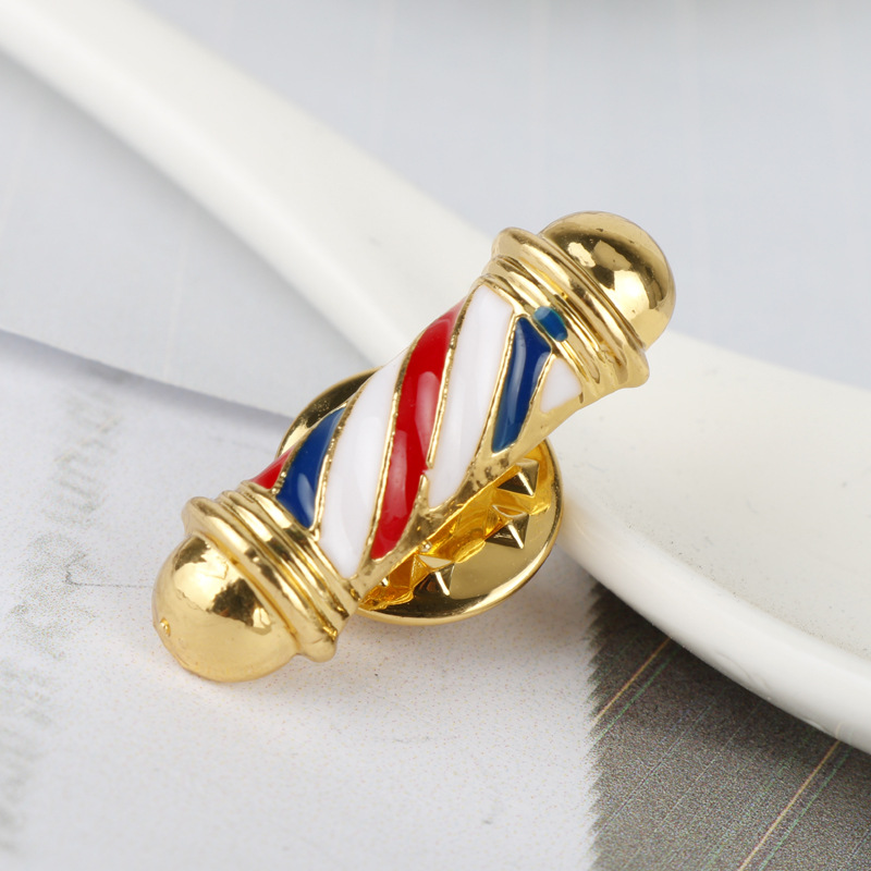 Classic Badge Brooch Pin Barbe - Model Kit Clipper review and price