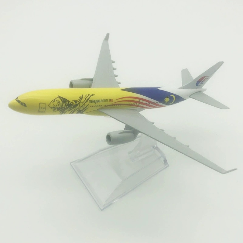 16CM Alloy Metal Airplane A330 - Model Kit Tank review and price