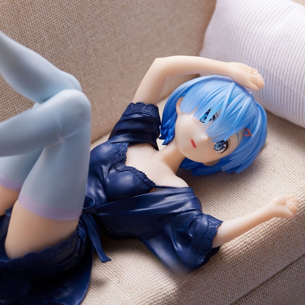 Rem Action Figures Anime Re:Li - Model Kit Japanese review and price