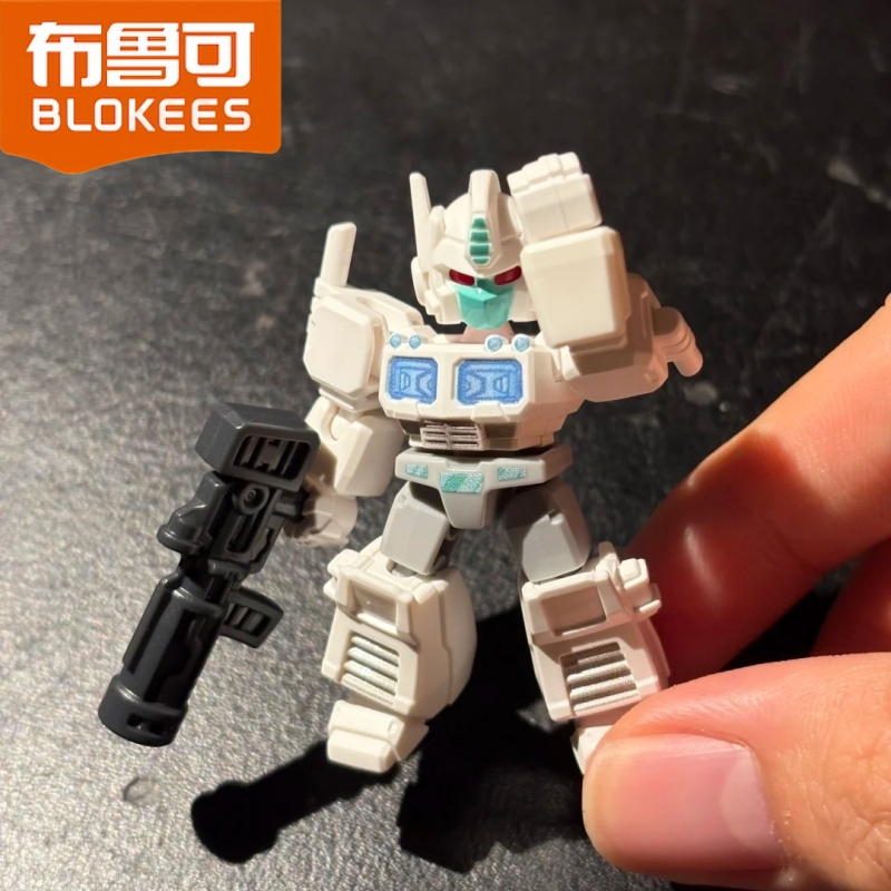 Blokees Transformers Defender  - Model Kit Transformers review and price