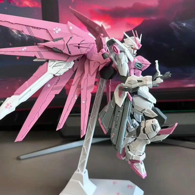 New Freshman Freedom Zgmf-X10a - Model Kit Gundam Mg review and price