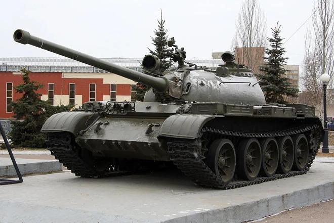 1/144 Scale Soviet T-54 Main B - Model Kit Tank review and price